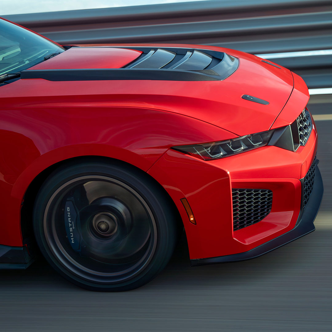 Ford Mustang Dark Horse SC