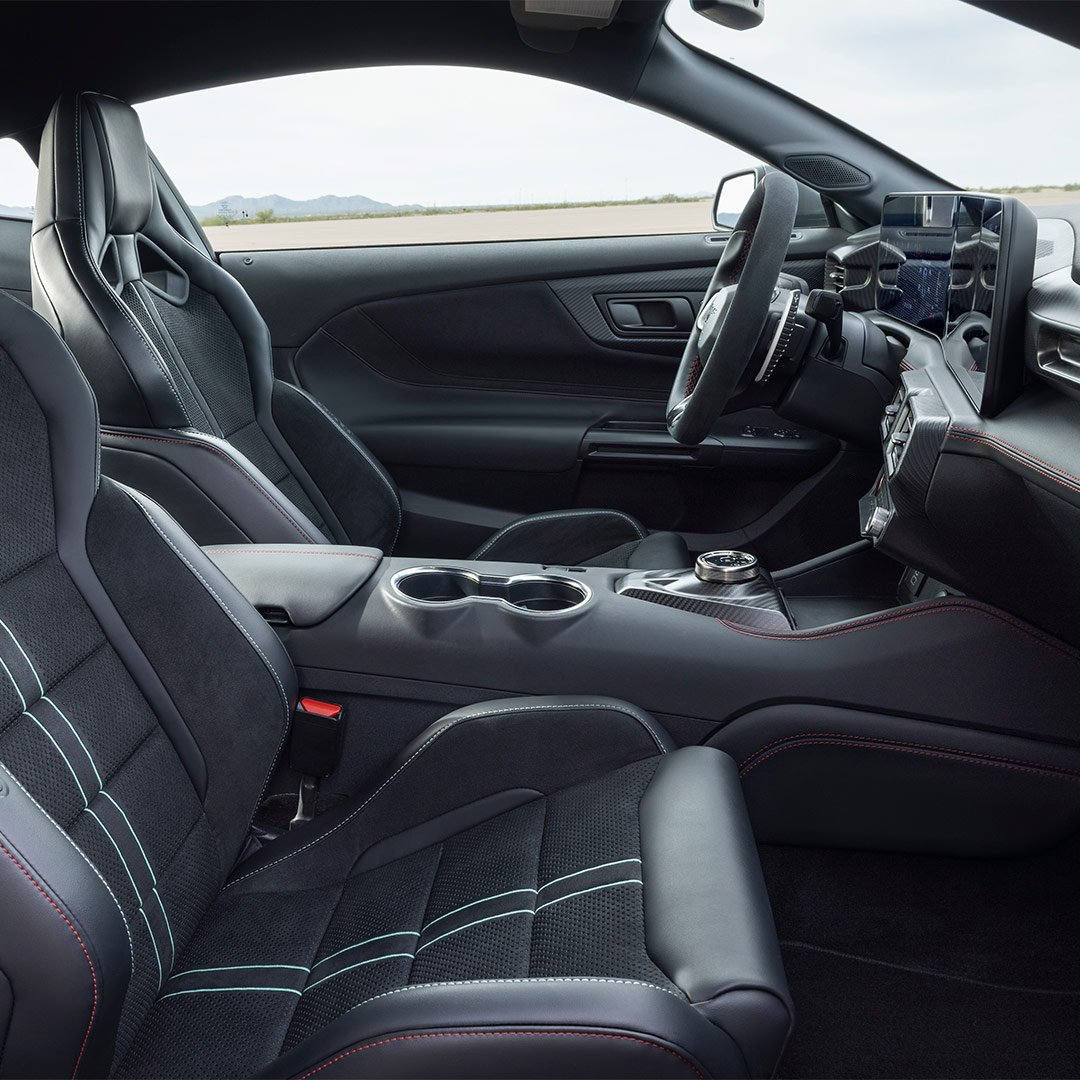 Ford Mustang Dark Horse SC