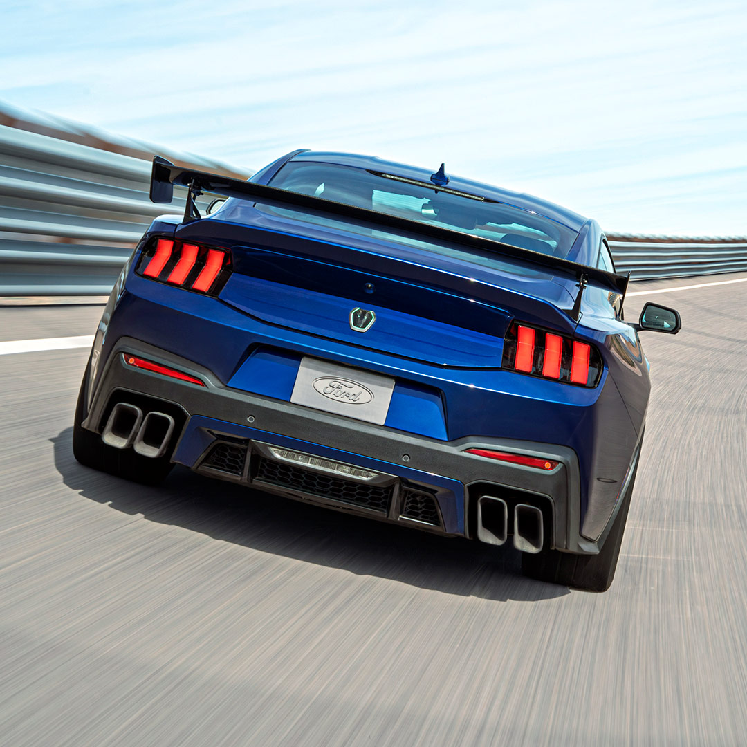 Ford Mustang Dark Horse SC