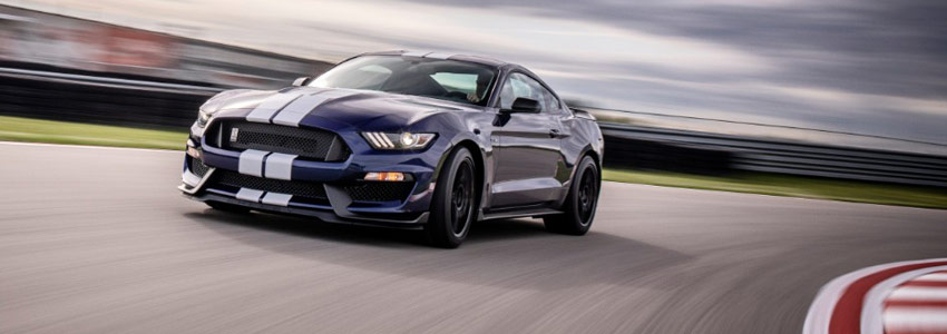 gt350 on track