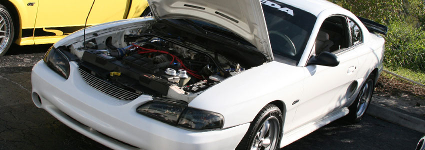 SN95 Mustang Engine