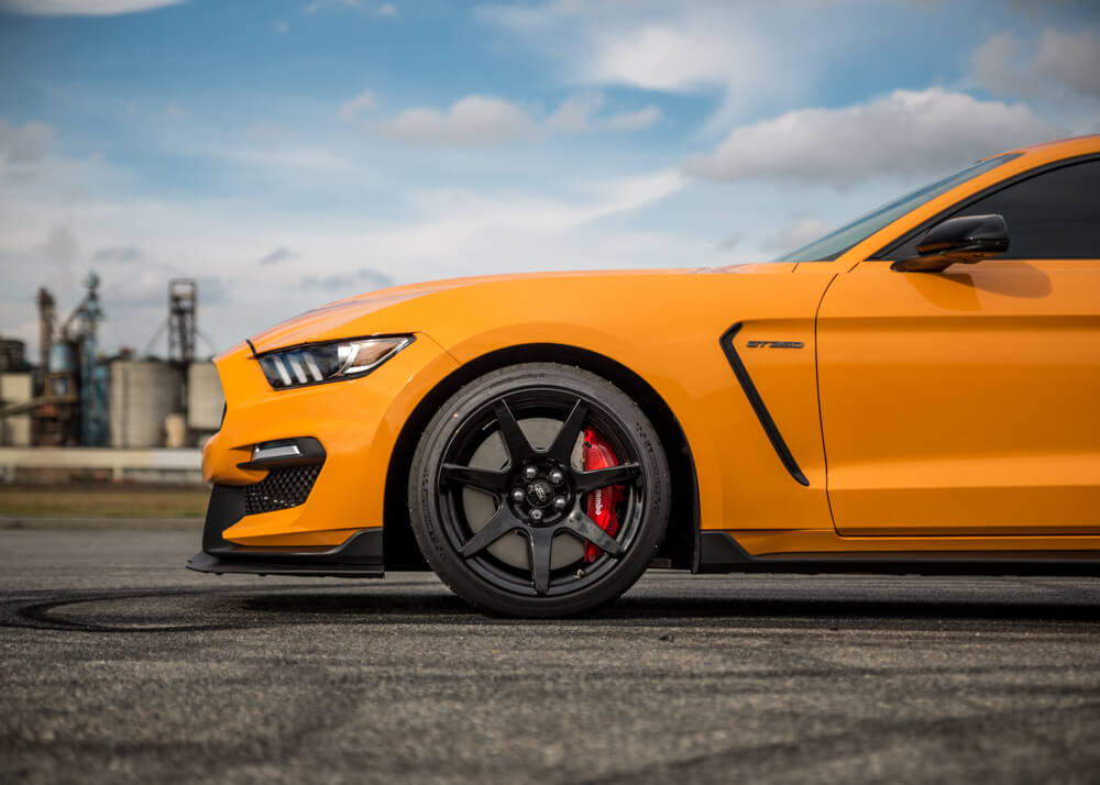 2019 Shelby GT350R Orange Fury Photo11