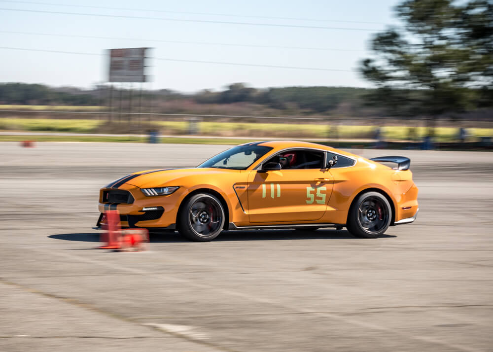 2019 Shelby GT350R Orange Fury Photo2