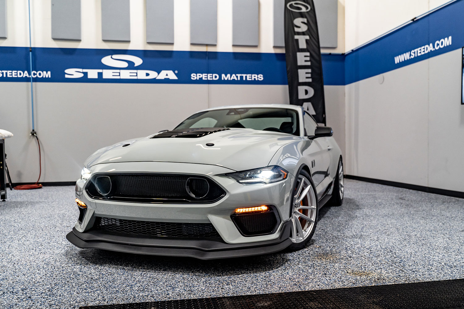 Steeda Mach 1 #2002-009